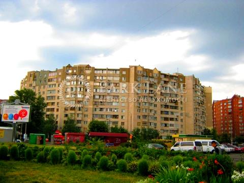 квартира за адресою Анни Ахматової вул., 7/15