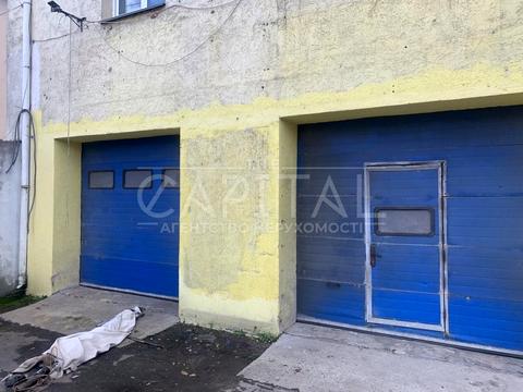 комерційна за адресою Стеценка вул., 49/65