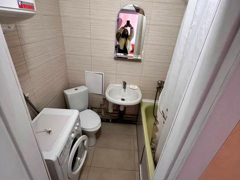квартира за адресою Академіка Корольова вул., 71/1