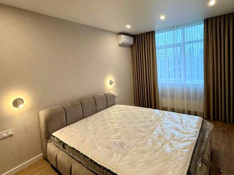 квартира за адресою Олександра Олеся вул., 7