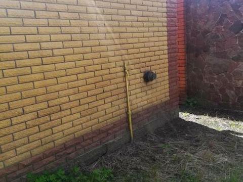 будинок за адресою с. Вишеньки, Садова вул.