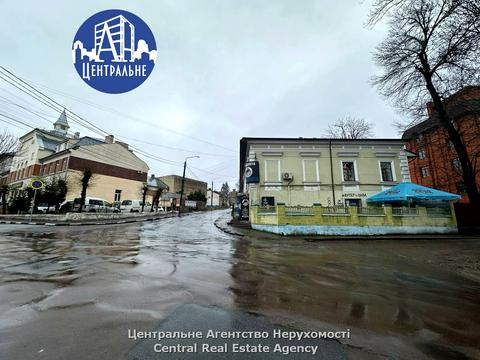 комерційна за адресою Чернівці, Марка Вовчка вул., 2
