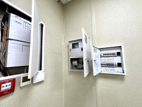 комерційна за адресою Володимира Івасюка вул., 11