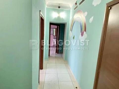 коммерческая по адресу Владимира Ивасюка просп. (Героїв Сталінграду), 4
