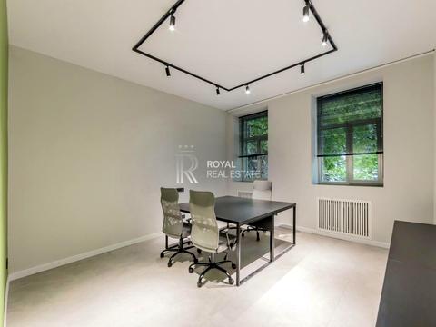 комерційна за адресою Київ, Богдана Хмельницького вул., 9