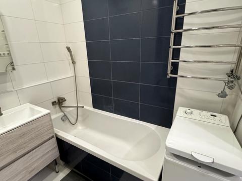 квартира за адресою Київ, Богатирська вул., 6-А