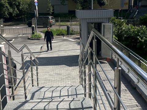 комерційна за адресою Джона Маккейна вул. (Івана Кудрі), 7