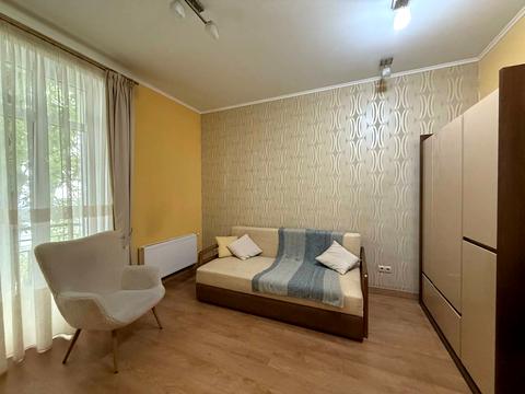 квартира за адресою Кам'янецька вул., 24а