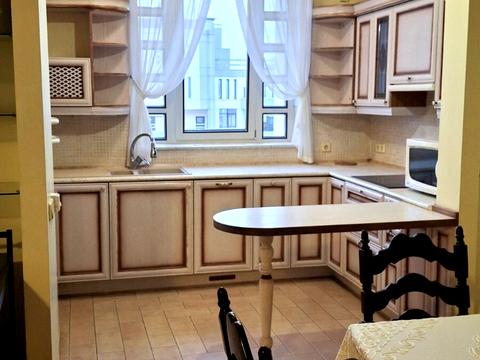 квартира по адресу Андрея Верхогляда ул. (Михайла Драгомирова), 4