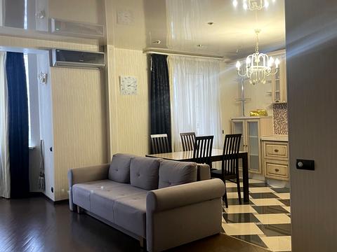 квартира за адресою Анни Ахматової вул., 35