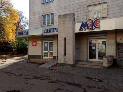 комерційна за адресою Київська вул., 84