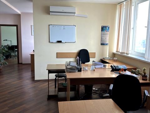 комерційна за адресою Авіаконструктора Ігоря Сікорського вул. (Танкова), 1