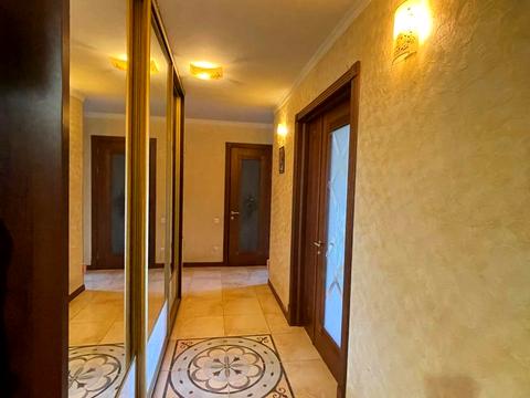 квартира за адресою Старицького вул., 20/2