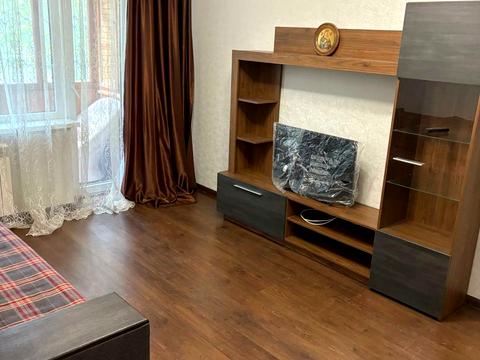 квартира за адресою Салютна вул., 29-А