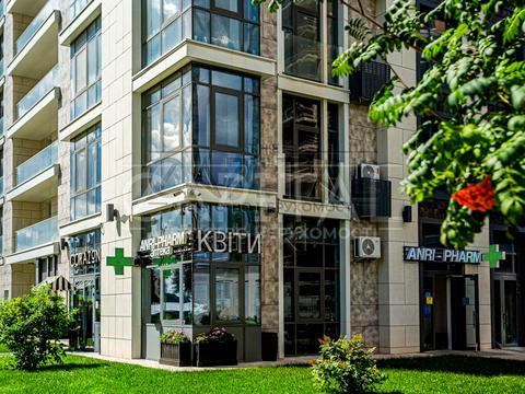 комерційна за адресою Андрія Верхогляда вул. (Михайла Драгомирова), 19-А
