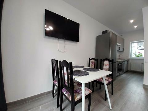 будинок за адресою с. Зазим'я, Підлісна вул., 17а