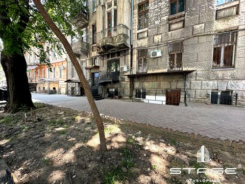 комерційна за адресою Ніжинська вул., 64
