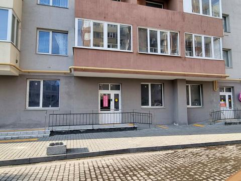 комерційна за адресою Угорська вул., 14е