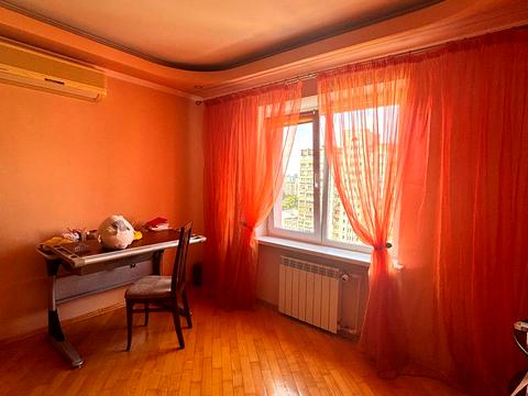 квартира по адресу Червоной Калины просп. (Владимира Маяковского), 91-В