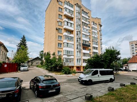 квартира за адресою Плугова вул., 6а