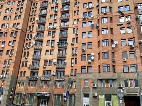 квартира за адресою Панаса Мирного вул., 12