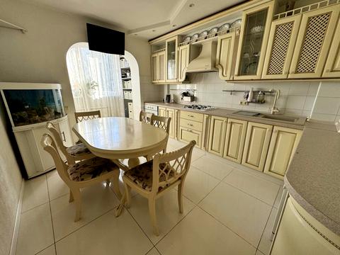 квартира за адресою Паркова вул., 71