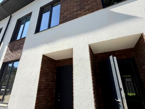 будинок за адресою Сім'ї Шкарівських вул., 9