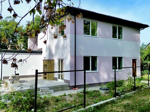 будинок за адресою Центральна вул., 10