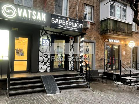 комерційна за адресою Ольжича вул., 4