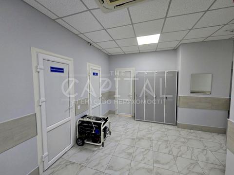 коммерческая по адресу 11-я линия ул., 4