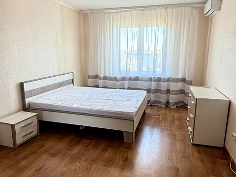 квартира за адресою Ревуцького вул., 54