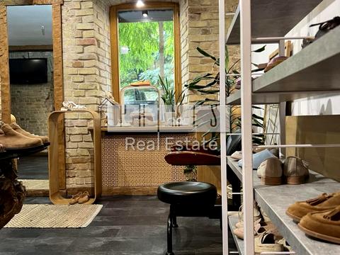 комерційна за адресою Обсерваторна вул., 9