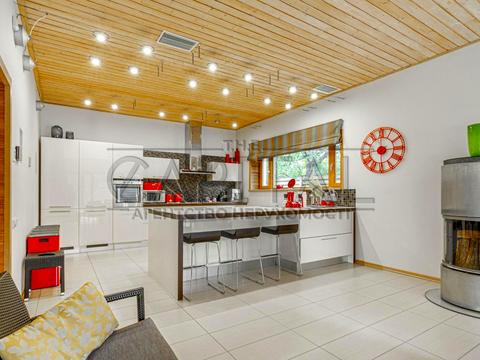 будинок за адресою 192-га Садова вул., 68