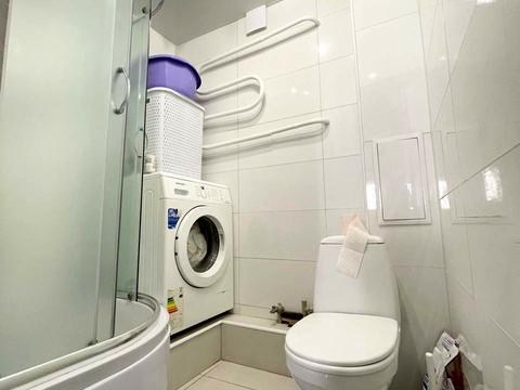 квартира за адресою Ніла Армстронга вул. (Казакова), 1А