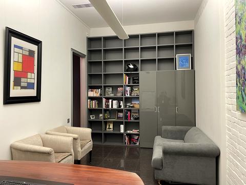 комерційна за адресою Петра Болбочана вул. (Командарма Каменєва), 4