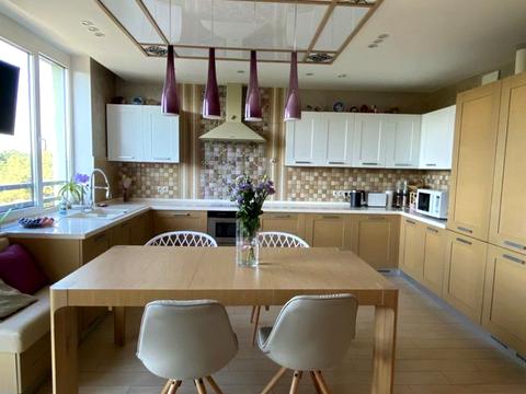 квартира за адресою Анатолія Петрицького вул., 19