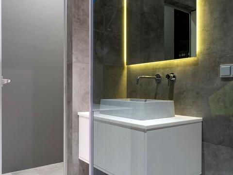 квартира за адресою Андрія Верхогляда вул. (Михайла Драгомирова), 14-А