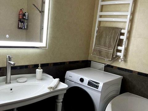 квартира за адресою Панча П., 18в