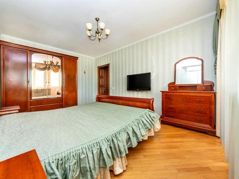 квартира за адресою Анни Ахматової вул., 3