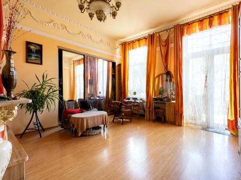 квартира за адресою Кука, 20