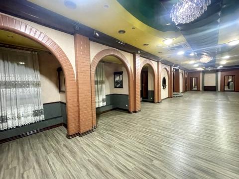 комерційна за адресою Василя Червонія вул. (Гагаріна), 75
