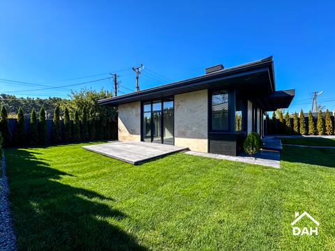 дом по адресу Захисників Вітчизни