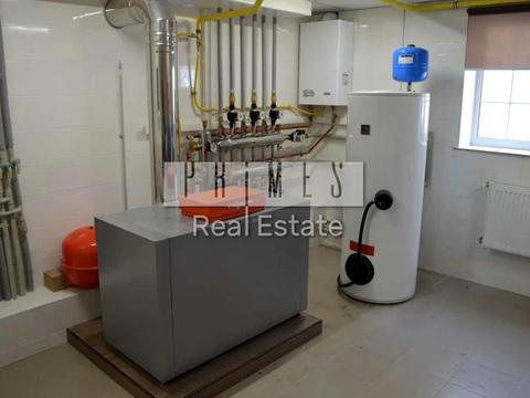 будинок за адресою Столичне шосе