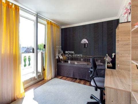 дом по адресу квітнева