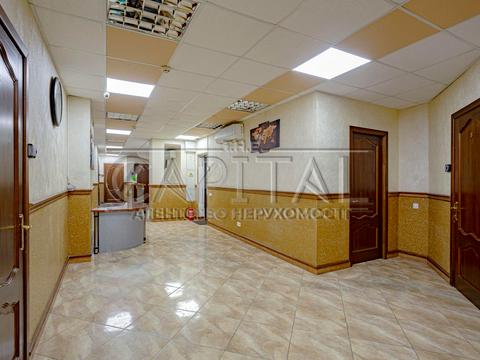 комерційна за адресою Здолбунівська вул., 9