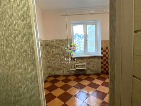 квартира за адресою Анни Ахматової вул., 6