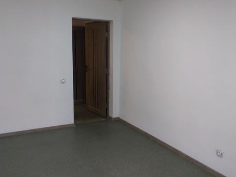 комерційна за адресою Решетилівська вул. (), 26