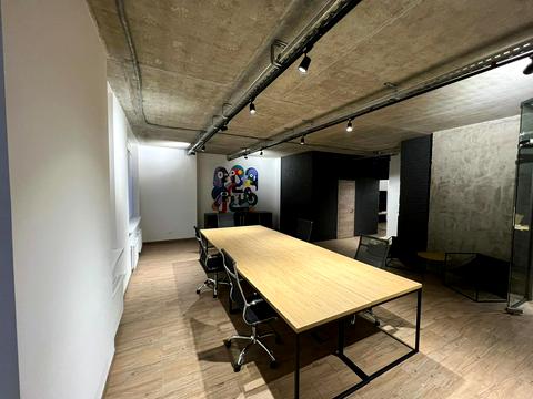 коммерческая по адресу Василия Тютюнника ул. (Анрі Барбюса), 37/1