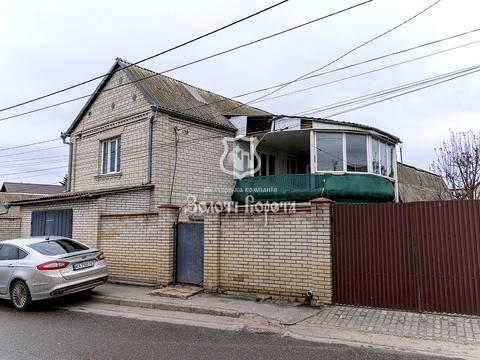 будинок за адресою Українських Повстанців вул. (Героїв Війни), 4а