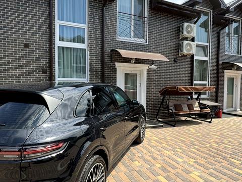 дом по адресу с. Петропавловская борщаговка, Зелени Гай, 17